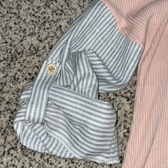 Lovely Melody Pink and Blue Button Down Shirt size small - Picture 3 of 6